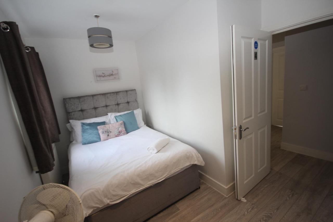 Lee'S House Villa Uxbridge Luaran gambar
