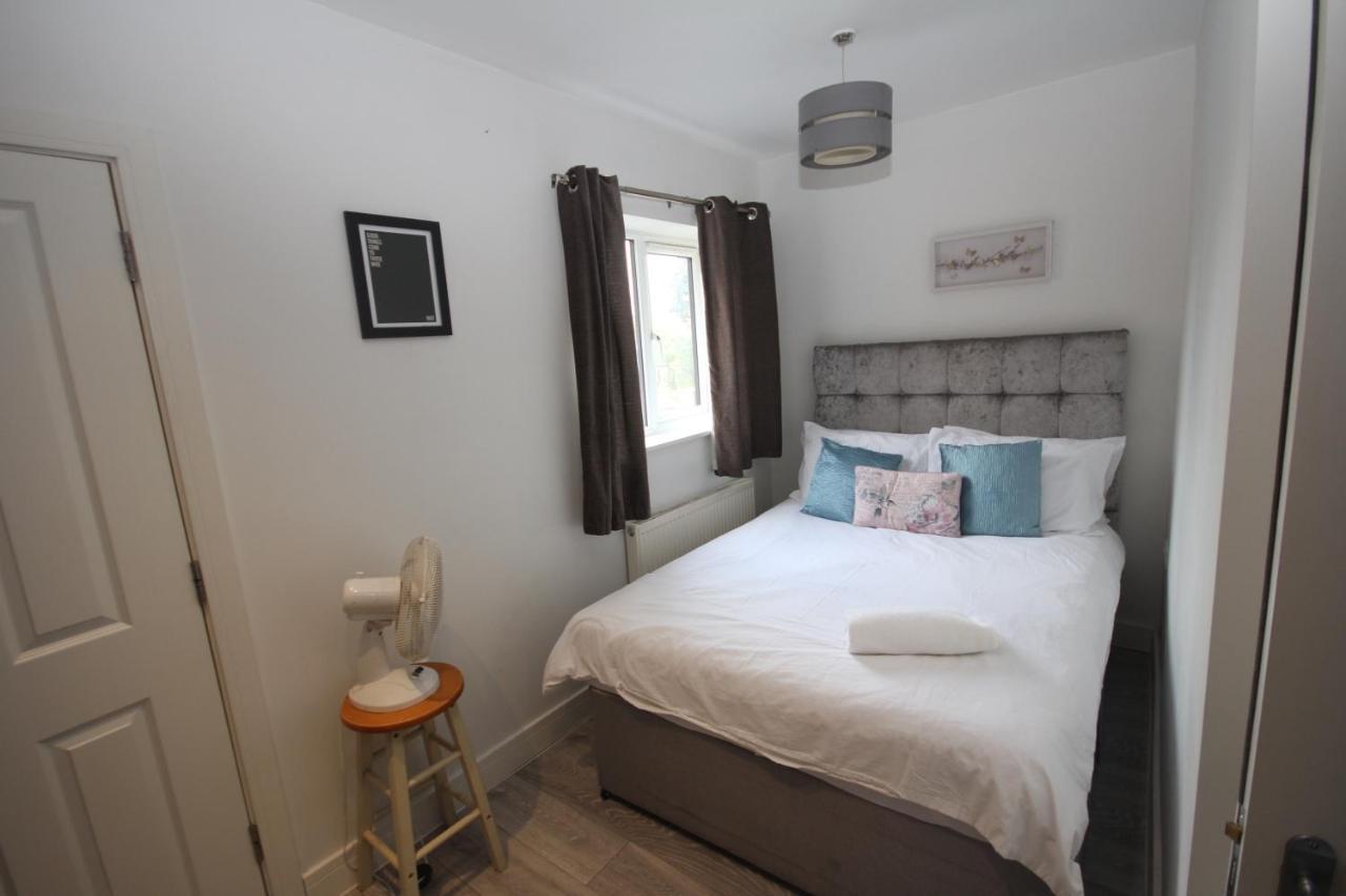 Lee'S House Villa Uxbridge Luaran gambar