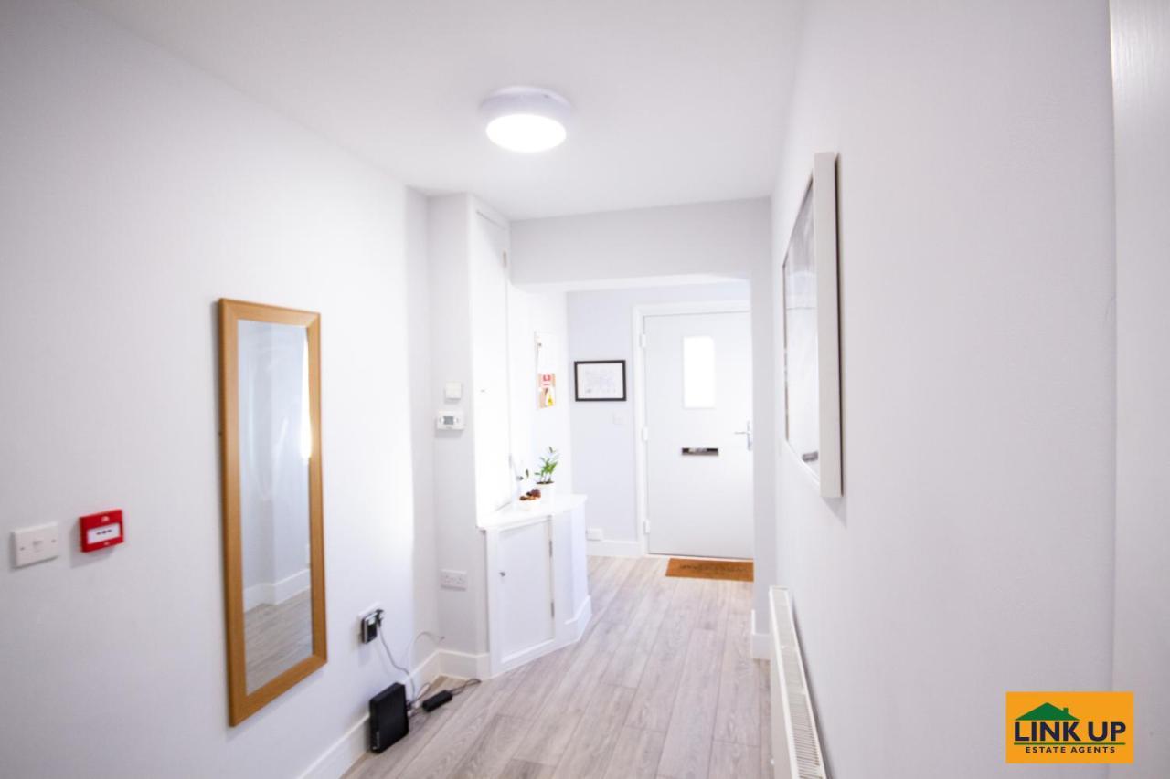 Lee'S House Villa Uxbridge Luaran gambar