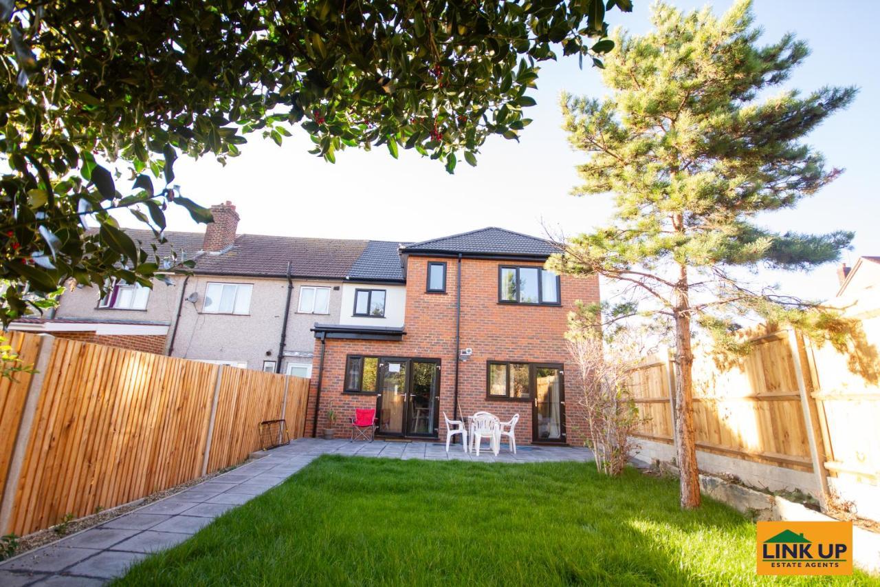 Lee'S House Villa Uxbridge Luaran gambar